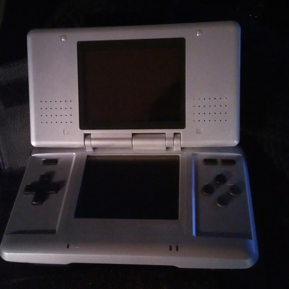 Nintendo ds - Picture 3 of 11